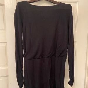 Versona light weight sweater-like material dress Size M